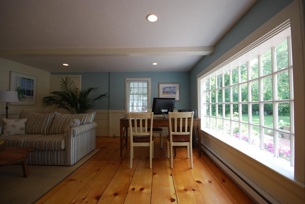 Chatham Seafarer Inn Bagian luar foto