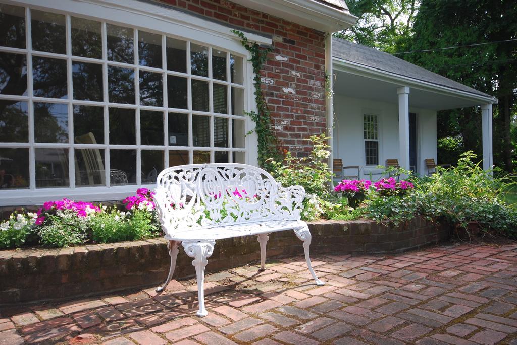 Chatham Seafarer Inn Bagian luar foto