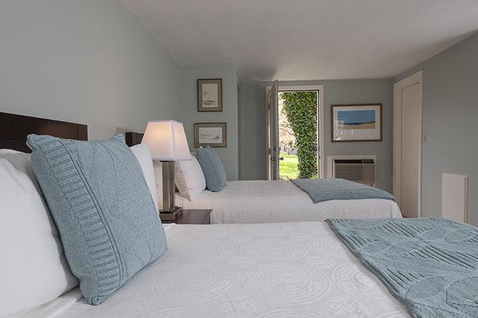 Chatham Seafarer Inn Bagian luar foto