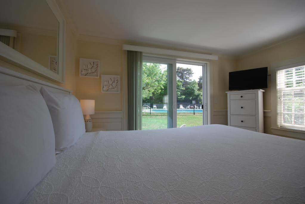 Chatham Seafarer Inn Bagian luar foto