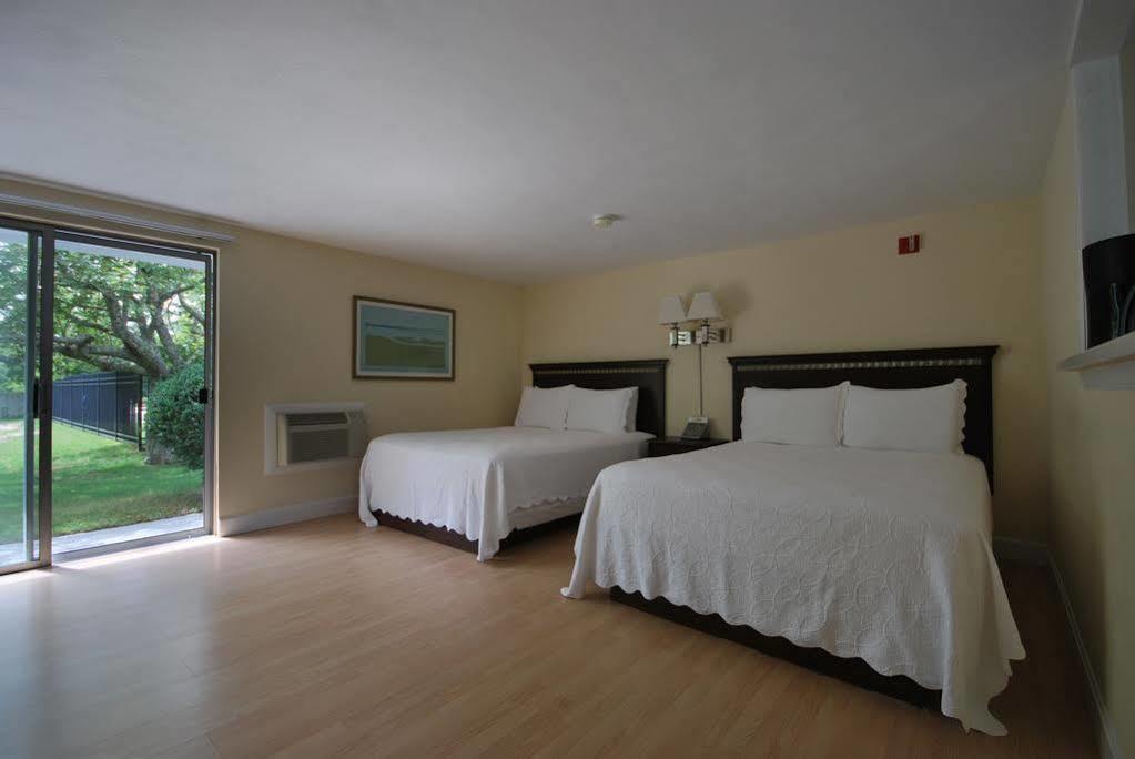 Chatham Seafarer Inn Bagian luar foto